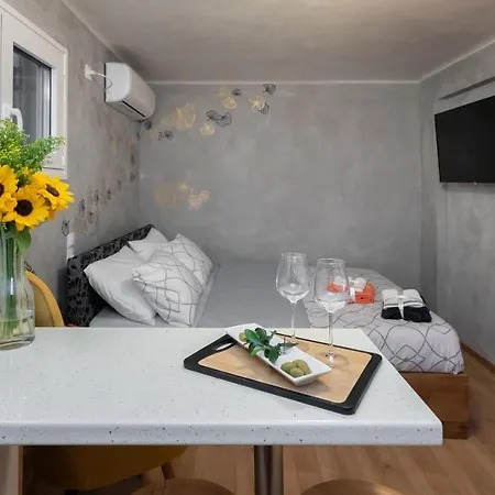 Cozy Tiny Apartment In The Heart Of Plaka Athènes Extérieur photo