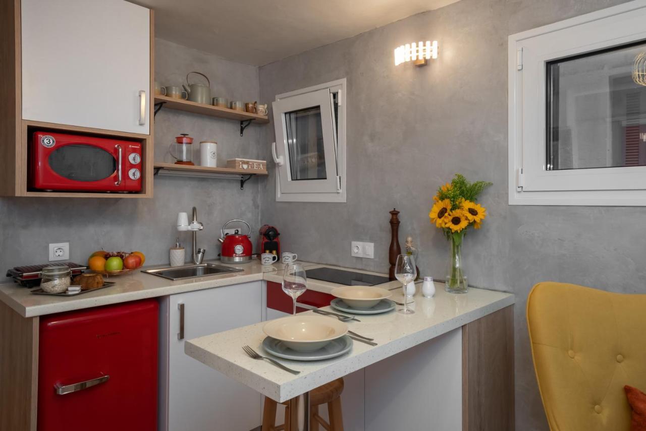 Cozy Tiny In The Heart Of Plaka * Athens