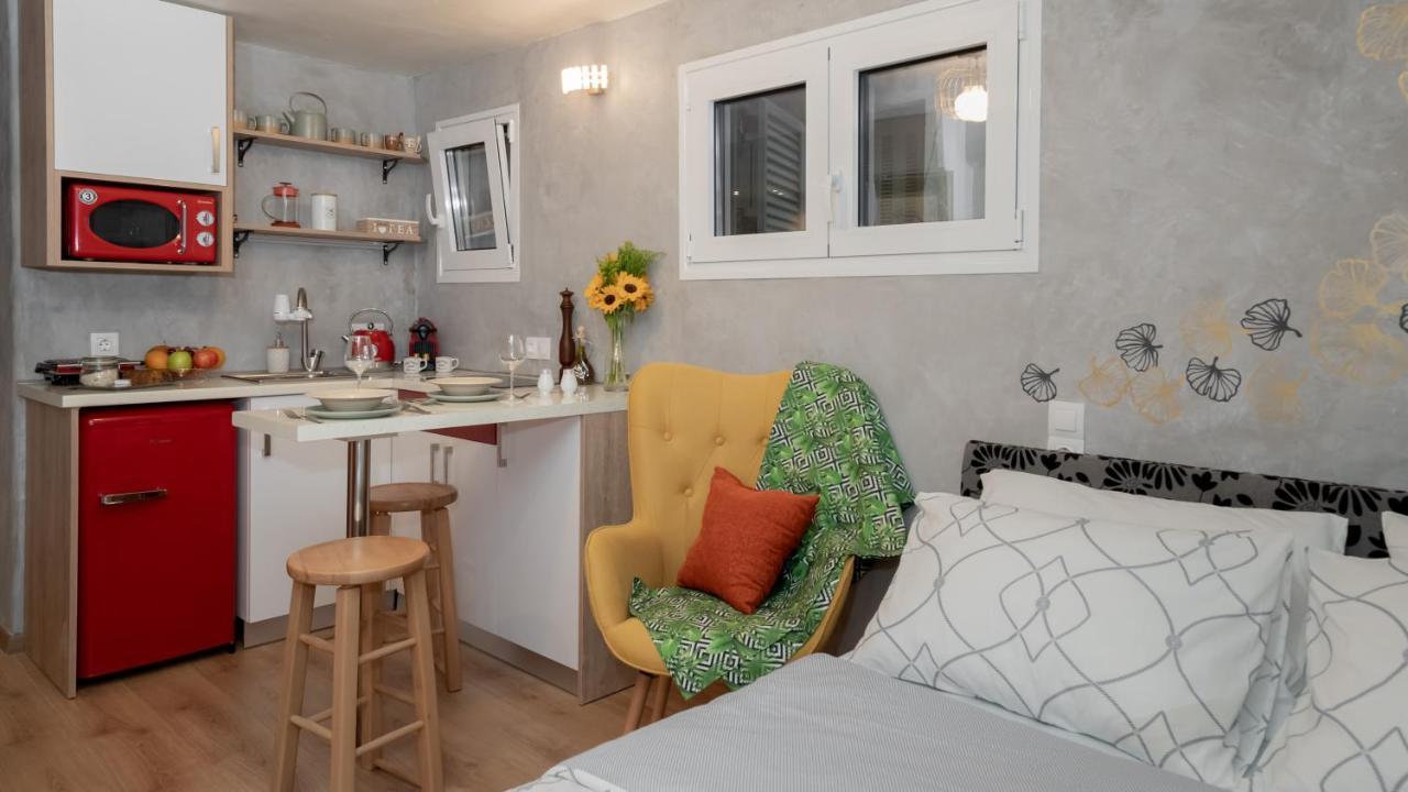 Apartment Cozy Tiny In The Heart Of Plaka