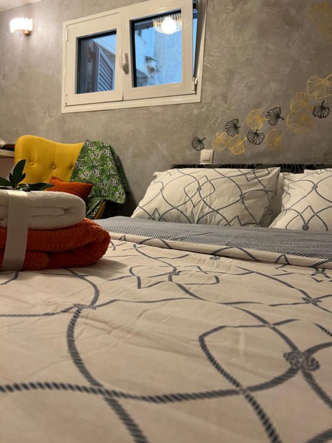 Cozy Tiny In The Heart Of Plaka